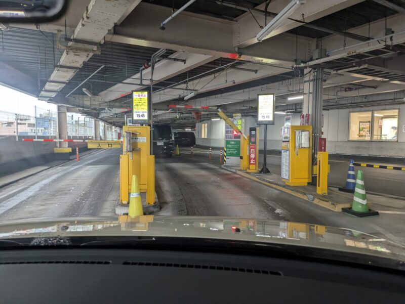 津田沼イオン駐車場