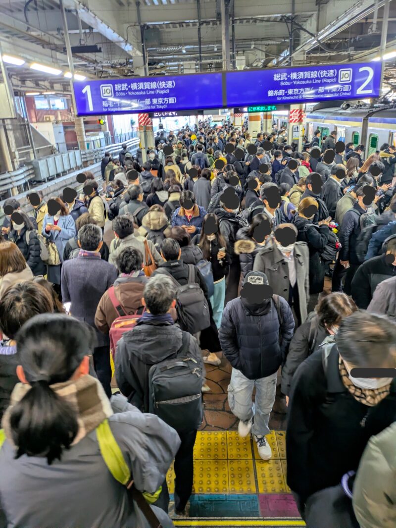 津田沼駅　通勤ラッシュ時の様子